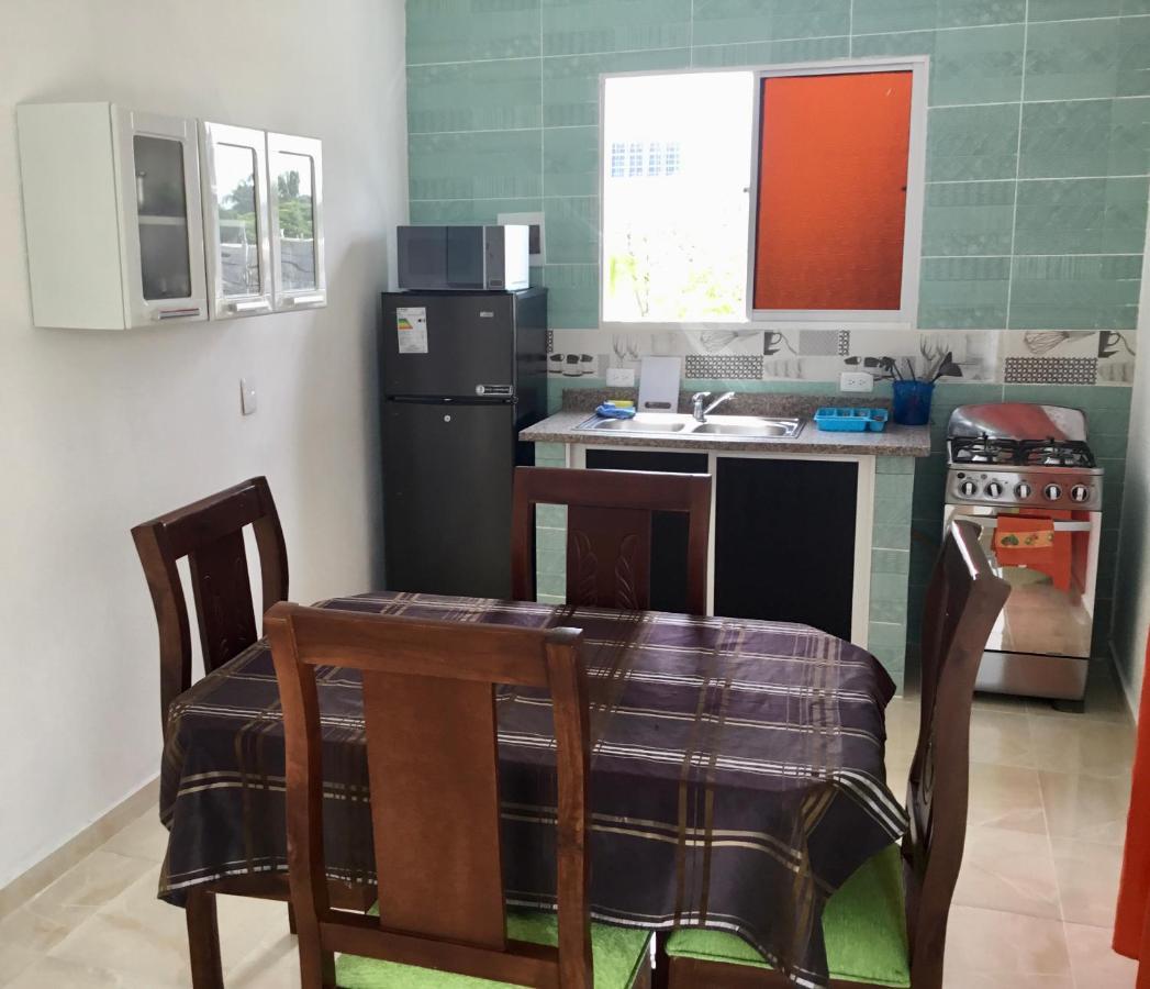 Posada El Sol, Home Near Airport Sdq ボカ・チカ エクステリア 写真